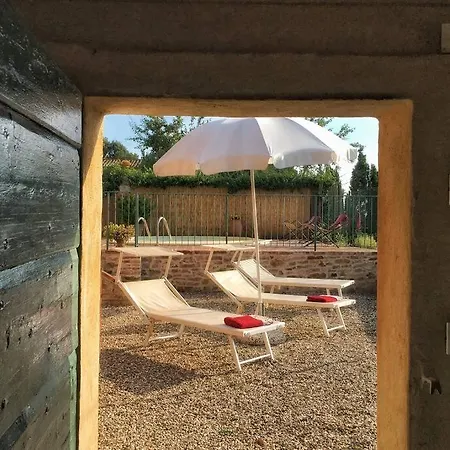 Villa Pasqui La Capanna Accogliente Casa In Paese Con Vista Piscina Wifi San Giovanni d'Asso
