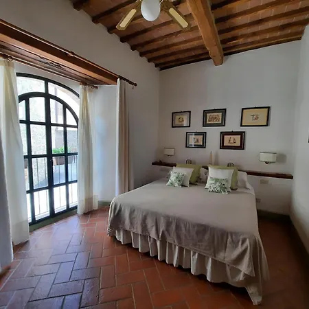 La Capanna,piscina,vista,wifi,in Paese Villa